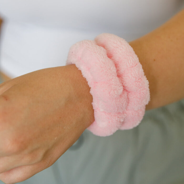 LostinthemomentheadbandandwristbandsetinPink4